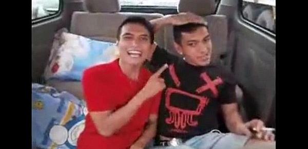  Gay Indonesia Aris In the car